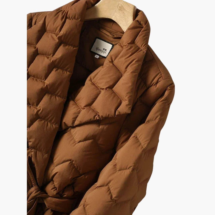 Daunenmantel mit Gürtel für Frauen – Elegant & Wärmend