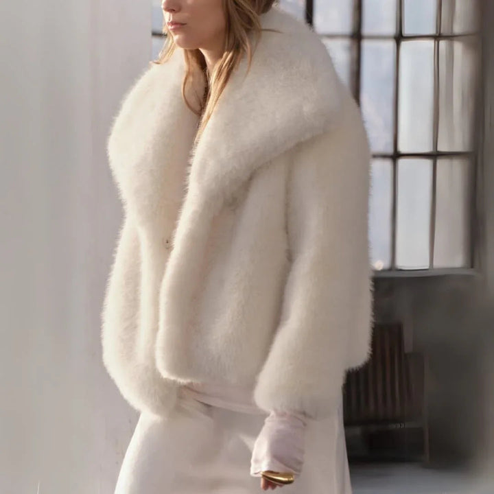 Flauschiger Mantel für Damen