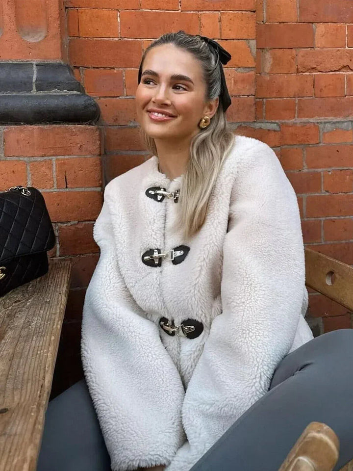 Kunstpelz-Teddyjacke mit Knebelverschluss für Damen